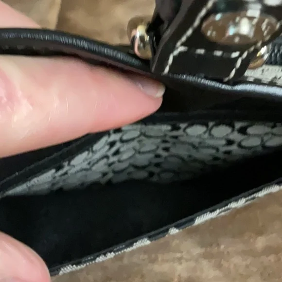 Vintage COACH  Large Wristlet - Picture 6 of 8